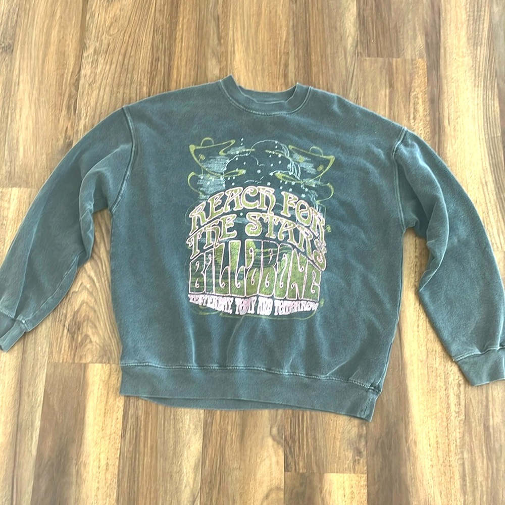 dark grey billabong crewneck